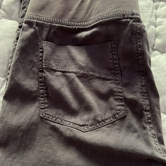 Size Medium gray pants by Wearables - Picture 4 of 6